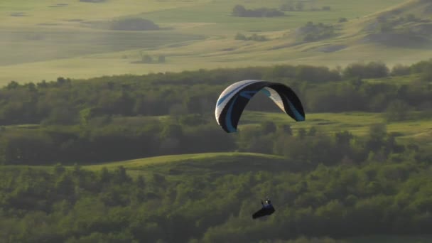 Paraglider Flying Air Stream — Stock Video