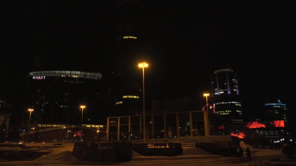 叶卡捷琳堡城市在晚上 市中心 — 图库视频影像
