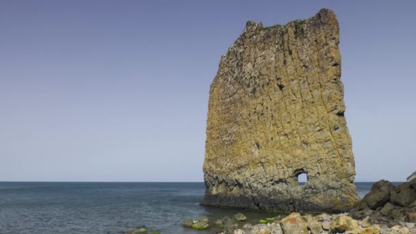 Pomnik Natury Sail Rock Lub Parus Rock — Wideo stockowe