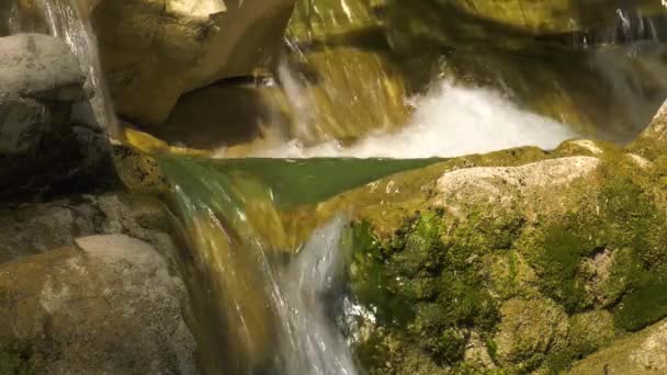 Montañas Caucásicas Río Montaña Zhane — Vídeos de Stock