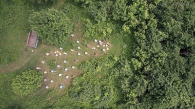 Dağ apiary. Havadan görünüm.