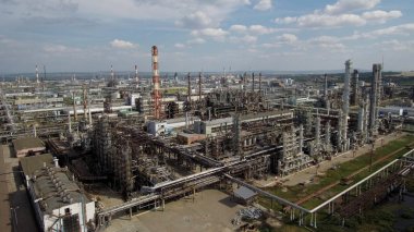 Gazprom neftekhim Salavat. Petrokimya kompleksinin havadan görünümü.