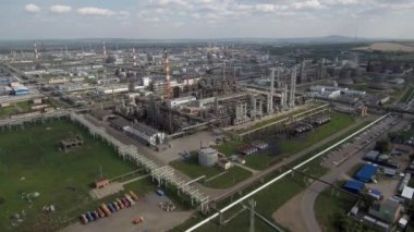 Gazprom neftekhim Salavat. Petrokimya kompleksinin havadan görünümü.