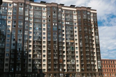 St. Petersburg, Rusya. Yeni binaların ve yeni dairelerin manzarası