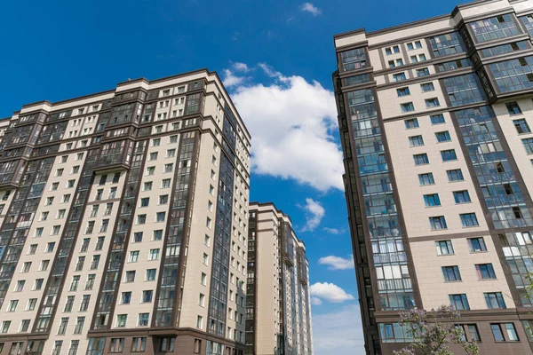 圣彼得堡 俄罗斯 新建筑物和新公寓的景观 免版税图库图片