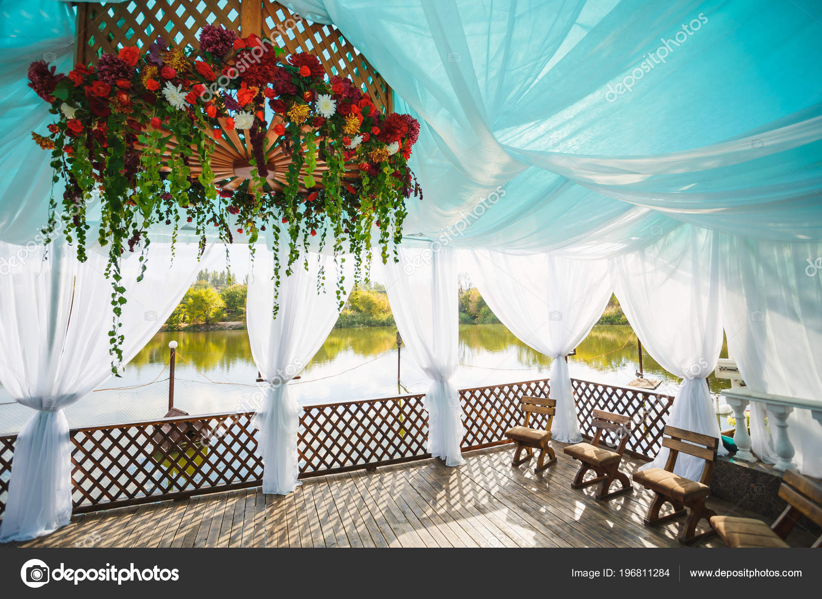 Wedding Decoration Ceremony Beautiful Composition Chandelier Roses
