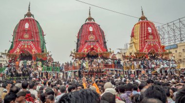 Puri, Orissa, Hindistan - 9 Ağustos 2011: Adanmış vesilesiyle ratha yatra, Puri, Orissa, Hindistan Hindistan Puri, farklı yerlerinden bir büyük toplama