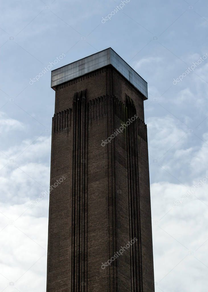 Chimney / tower of decommissioned Bankside Power Station (active