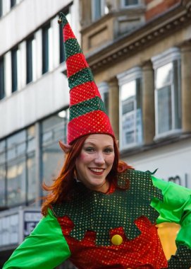 Londra, Birleşik Krallık - 2 Aralık 2006: Bilinmeyen kadın elbisesi