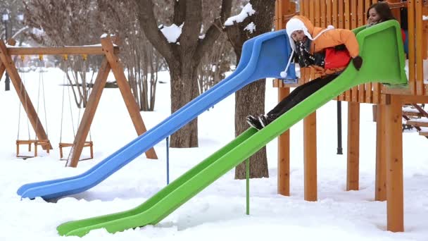 Young People Playing Park Winter Time — Stock Video