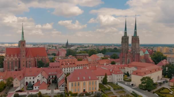 Πολωνία Βρότσλαβ Ostrow Tumski Πάρκο Και Ποταμού Odra Εναέρια Βίντεο — Αρχείο Βίντεο