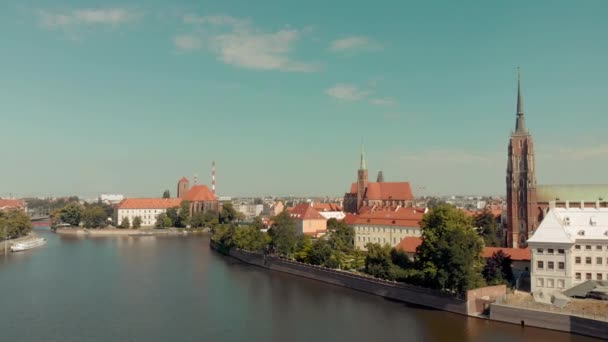 Πολωνία Βρότσλαβ Ostrow Tumski Πάρκο Και Ποταμού Odra Εναέρια Βίντεο — Αρχείο Βίντεο