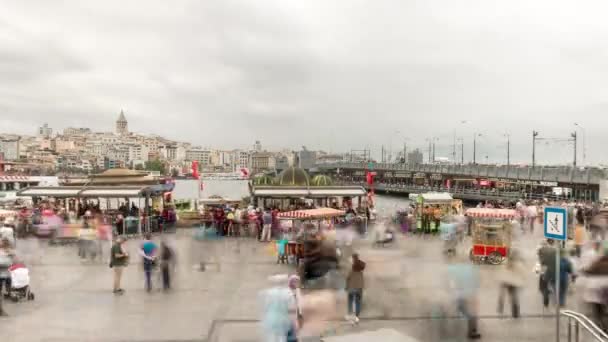 Istanbul Turcja Widok Most Galata Wieża Ludzi Budki Żywności Filmy — Wideo stockowe