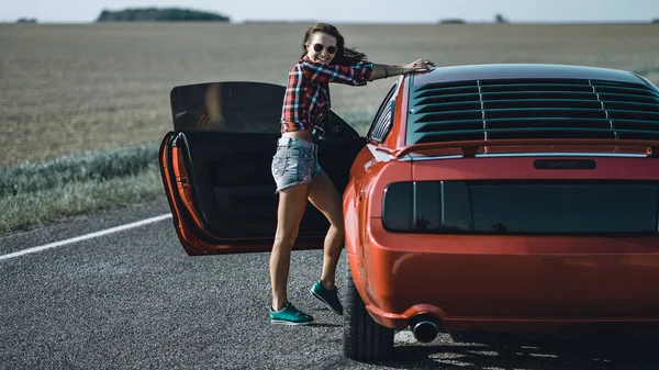 Beautiful Brunette Girl Dressed Short Shorts Shirt Sunglasses Red Sports — Stock Photo, Image