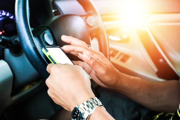 Mano Hombre Desgaste Reloj Conducir Coche — Foto de Stock