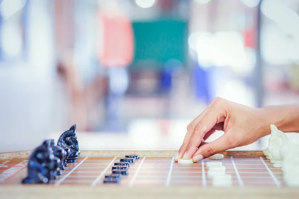 Satranç Oyunu Oynuyor Karşı Takım Mağlup — Stok fotoğraf
