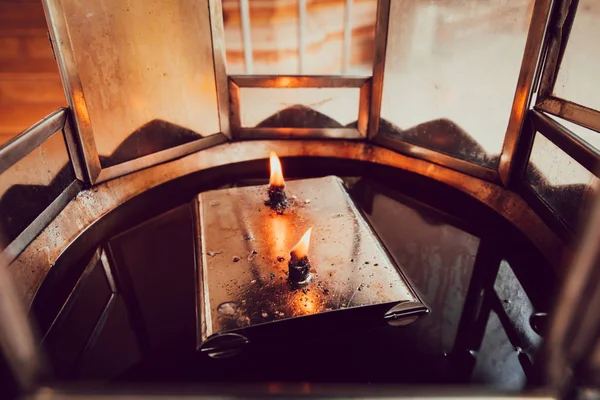 Ogień Lampy Naftowej Świątyni — Zdjęcie stockowe