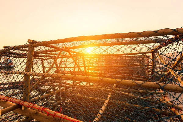 Grote Vis Val Kade Buurt Van Zee Met Zonsondergang — Stockfoto