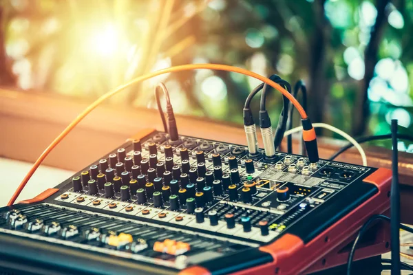 Sound Mixing Desk Opnamestudio Muziek Mixer Bedieningspaneel Closeup — Stockfoto