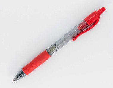 Kırmızı kalem whit tıpası