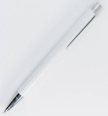 Ofis ya da okul için mükemmel beyaz kalem.