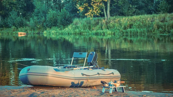 Pêche Depuis Bateau Gonflable Déjeuner Sur Plage — Photo