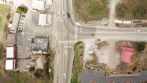 Images aériennes d'été du carrefour de transport, carrefour de la circulation. Vue du dessus — Video