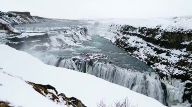 Kışın Gullfoss Şelalesi, İzlanda
