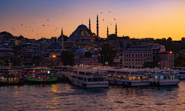 türk cami panorama günbatımı bosfor menekşe gökyüzü istambul evenin