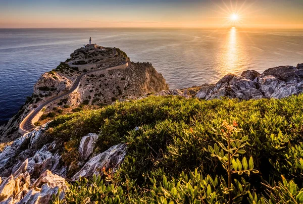 Phare de Cap Formentor au lever du soleil — Photo