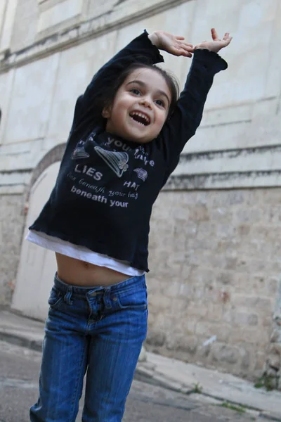 Cute little girl having fun — Stock Photo, Image