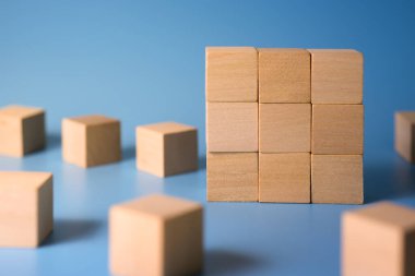 Ahşap blok bahis miktarina kullanmak iş Infographic şablonu veya reklam olabilir.