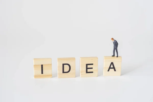 Empresário Procura Uma Ideia Conceito Negócio Criatividade — Fotografia de Stock