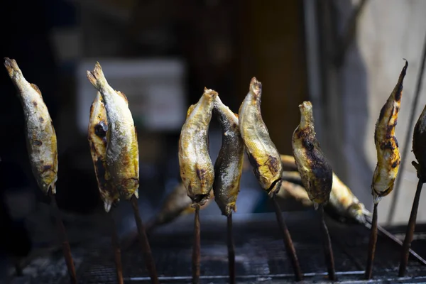 Japonya'nın kırsal ızgara Ayu balık şiş 