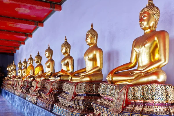 Reihe Goldener Buddha Statuen Einem Berühmten Pho Tempel Bangkok Thailand — Stockfoto