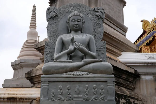 Schöne Große Sitzende Buddha Statue Tempel — Stockfoto