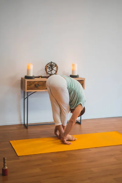 Yoga Joven Haciendo Ejercicio Yoga Yoga Estilo Vida Concepto Saludable — Foto de Stock