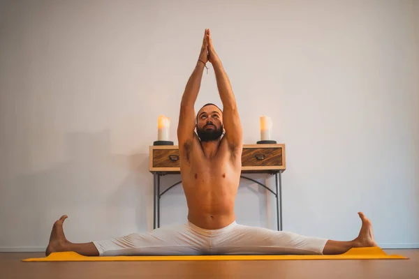 Yoga Young Man Doing Yoga Exercise Yoga Lifestyle Healthy Concept — Stock Photo, Image