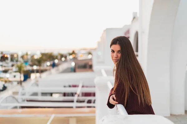 Young Beautiful Woman Long Hair Smiling Outdoor — Stock Photo, Image