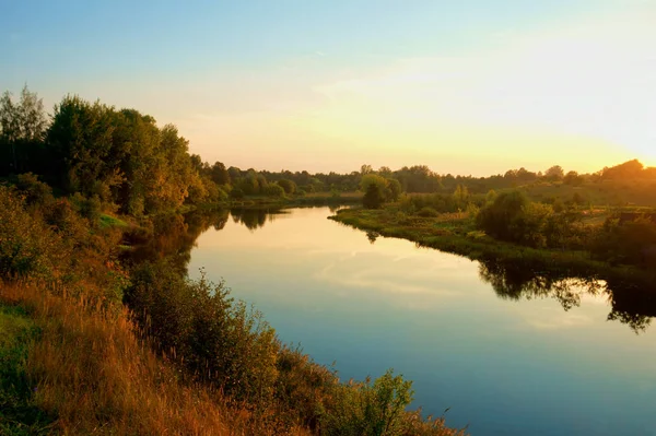 Sunset Sky Colors Reflected Calm River Water Surface — Stock Photo, Image