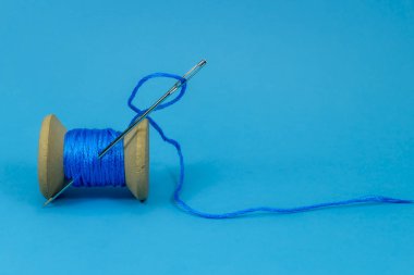 İğneli iplik makarası