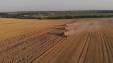 Hava çekimi: günbatımında hasat sütü çok azdır..