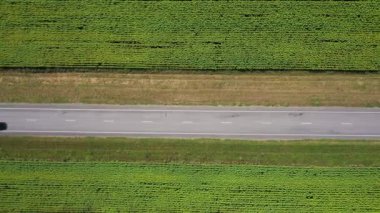 Hava görüntüsü, otoyolun en üst görüntüsü.
