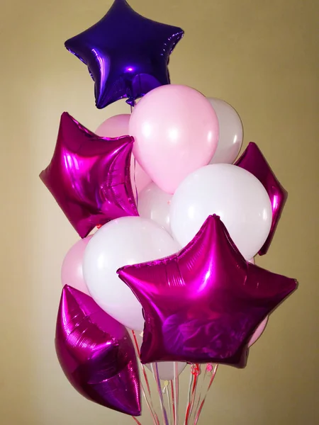Sammansättningen Ballonger Vita Och Rosa Med Stjärnor Lila Och Fuchsia — Stockfoto