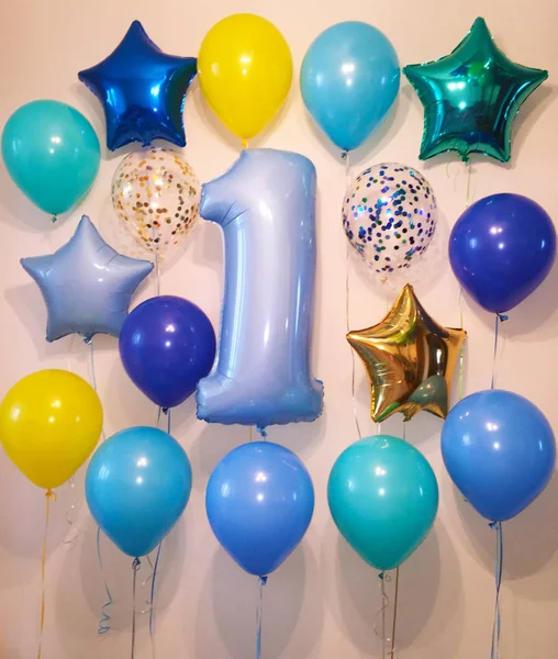 Composition Helium Balloons Yellow Blue Stars Gold Blue Emerald Also — Stock Photo, Image