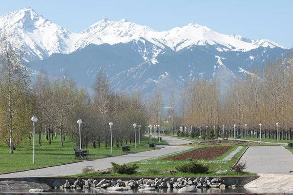 Cazaquistão Início Primavera Parque Primeiro Presidente País Central Park Dia — Fotografia de Stock
