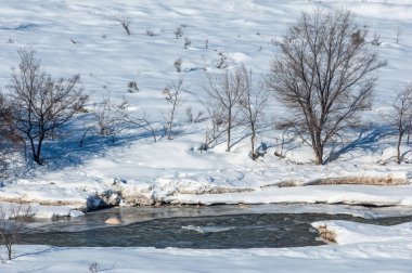  Bahar rüşvet nehir Buzları kırar