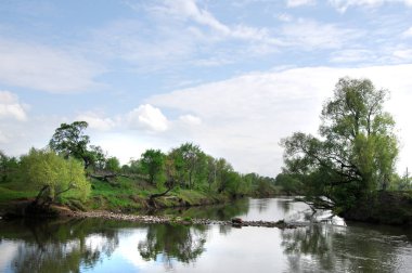 Bahar Nehri,, ağaç bahar güneş büyür..