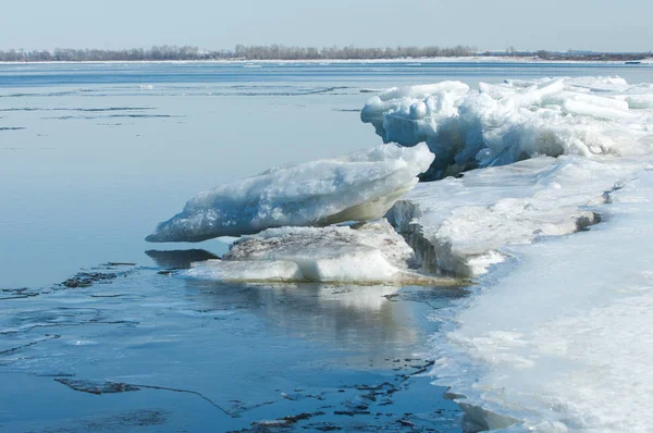 Tavaszi Árvíz Jég Víz Kora Tavaszi Folyó Oroszország Tatarstan Káma — Stock Fotó