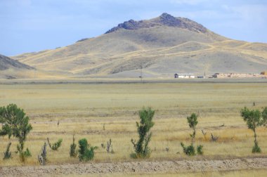 Sonbahar manzara, bozkır Dağları ile. çayır, veld, veldt. otlak, açık, ekilmemiş ülke veya otlak geniş bir açık alan